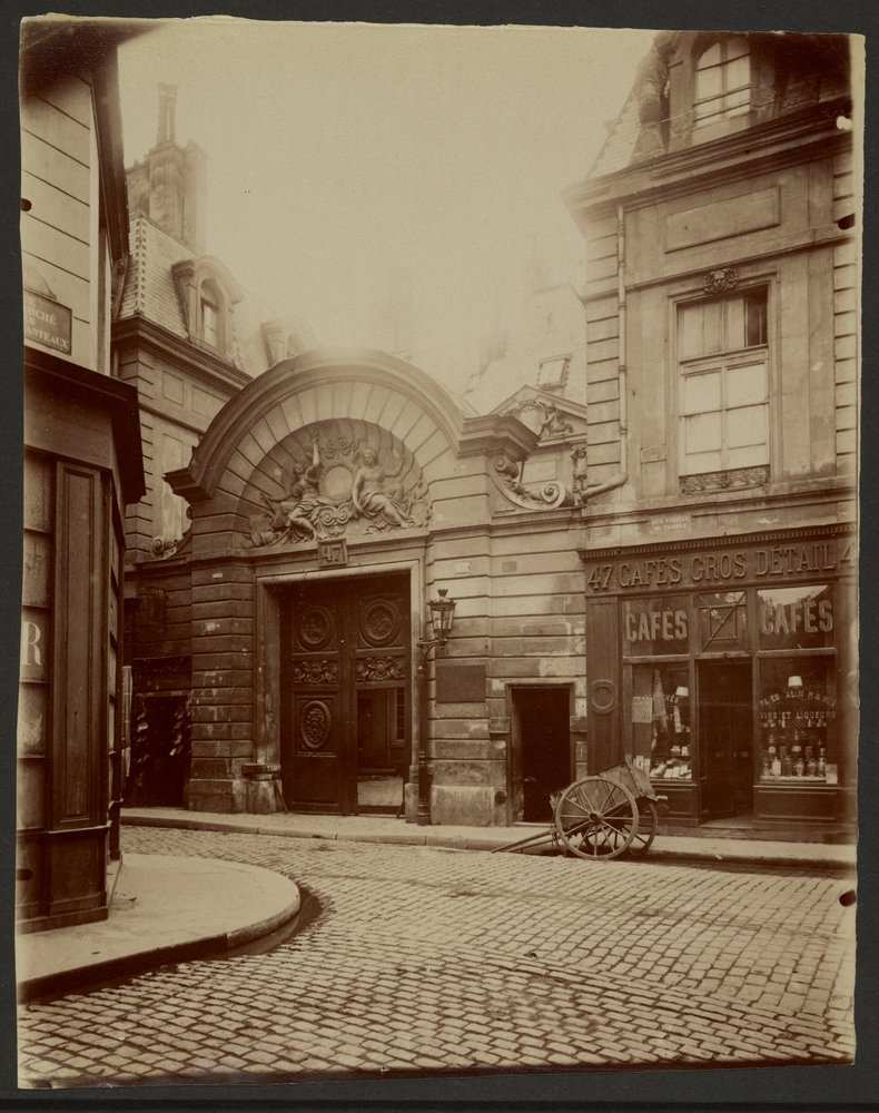 Entrance to a Private Hotel, 47 Rue Vieille du Temple by Eugène Atget