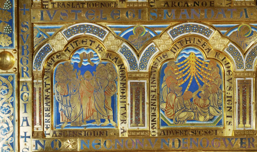 The Verdun Altar. Left: Christ