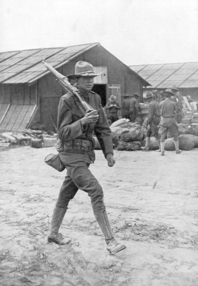 洋楽 Apprehended Soldiers An American Soldier on Sentry Duty, Saint Nazaire, France, c1917