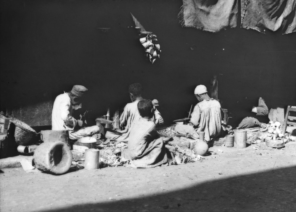 Tin workers, Cairo, Egypt by Unbekannt