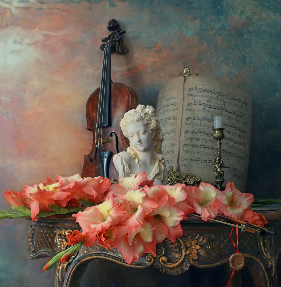 Violin Bust and Gladiolus by Andrey Morozov