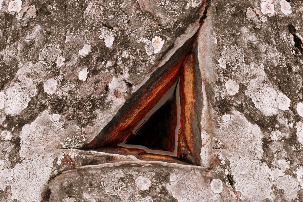 Geometric Rock Opening by Christina Sillen