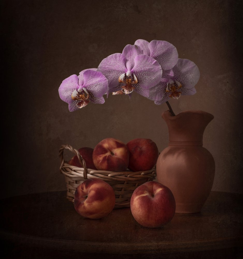 Fresh Peaches by Margareth Perfoncio