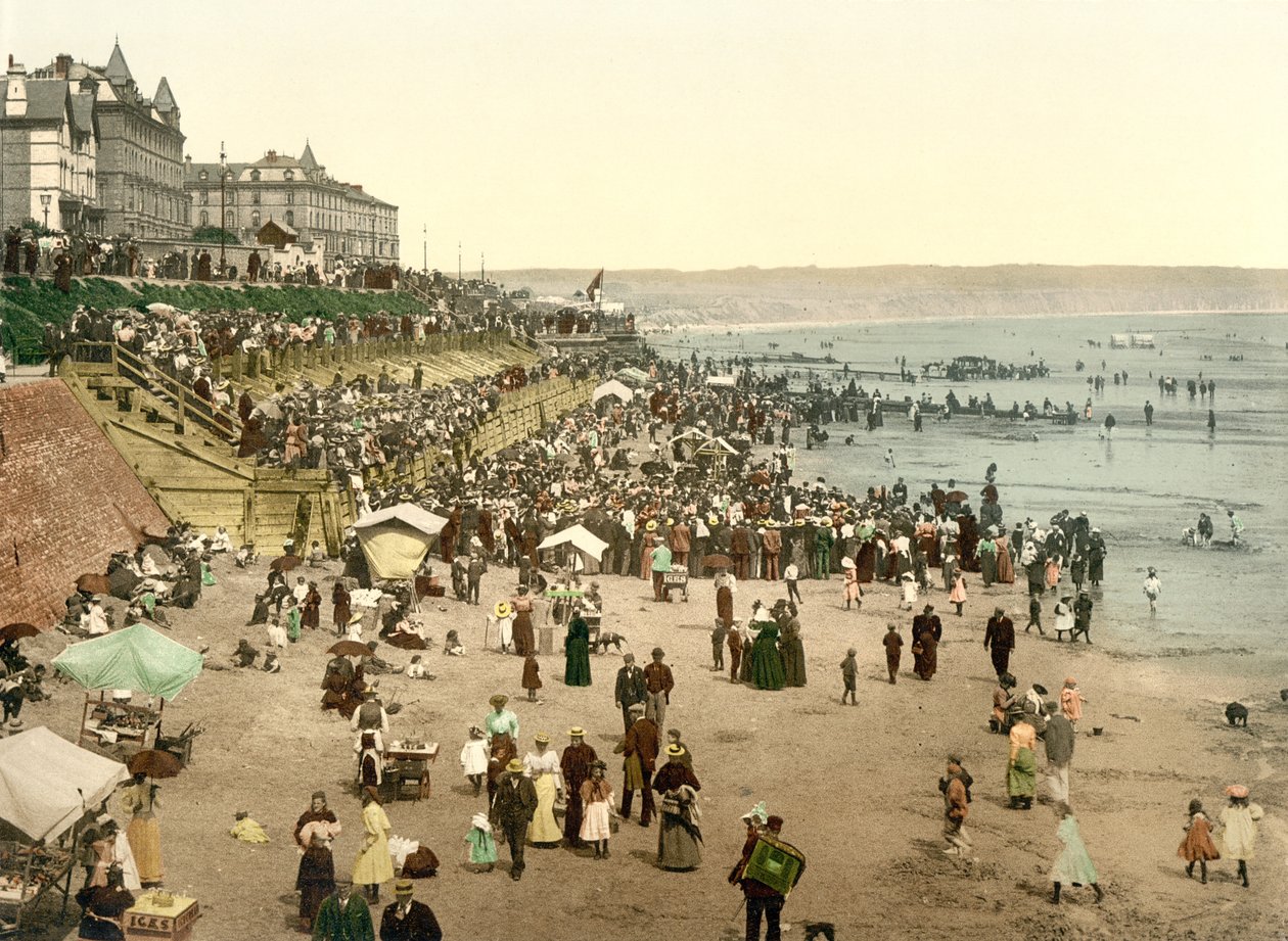 Beach at Bridlington, Yorkshire (c.1890 - 1900) by English Photographer