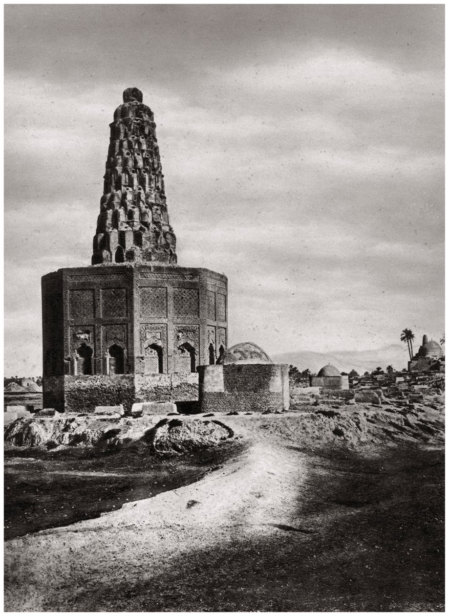 The tomb of Zubayda, Baghdad, Iraq by A. Kerim
