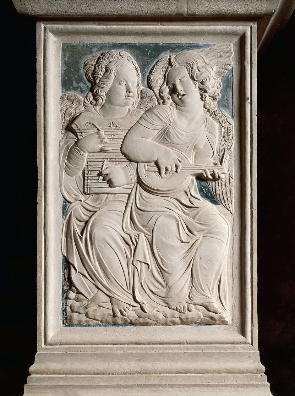 Musical angels by Agostino di Duccio