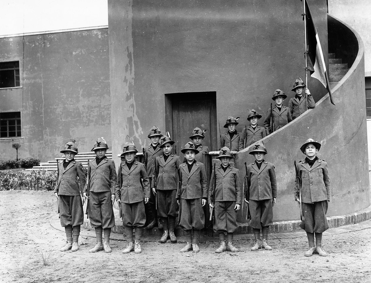 Villa Rosa Maltoni Mussolini: portrait of children wearing Friulian military uniforms by Fratelli Alinari
