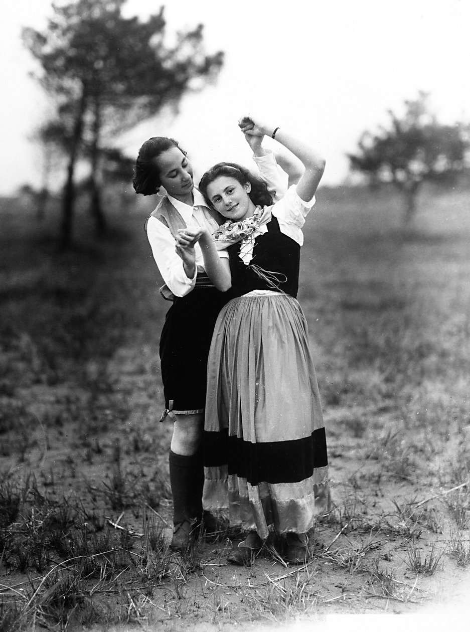 Villa Rosa Maltoni Mussolini: two adolescents wearing traditional Friulian costumes by Fratelli Alinari