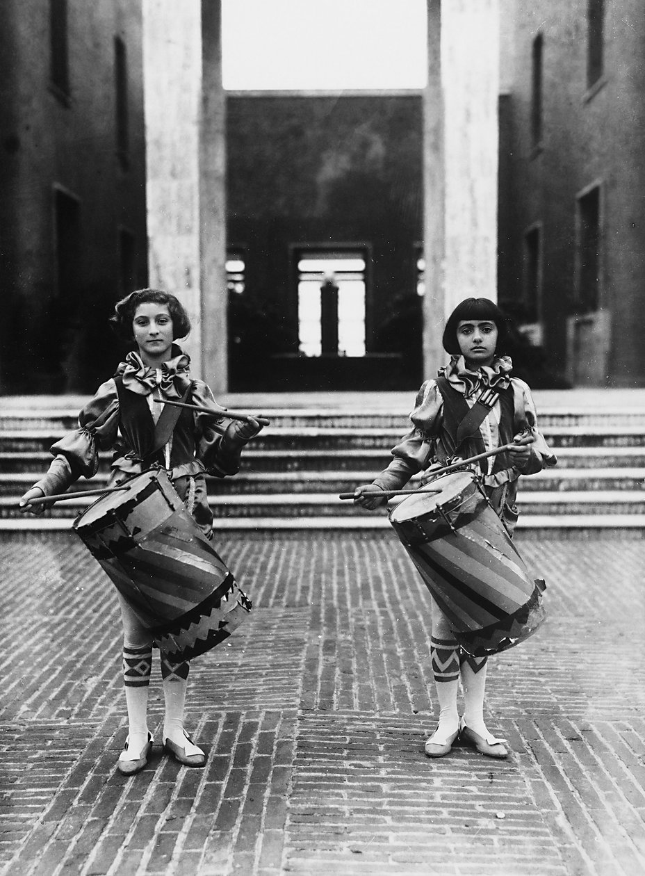 Villa Rosa Maltoni Mussolini: two young girls dressed as page boys by Fratelli Alinari