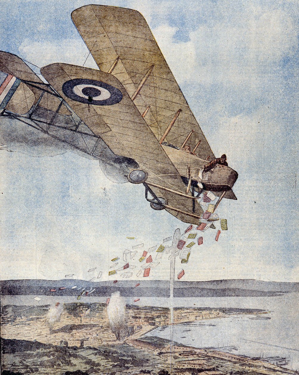 Flight over Trieste by Gabriele D'annunzio: 08/1915 he makes a