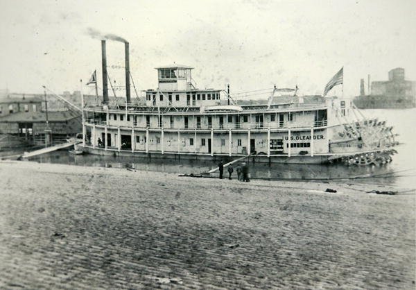 The stern-wheeler 