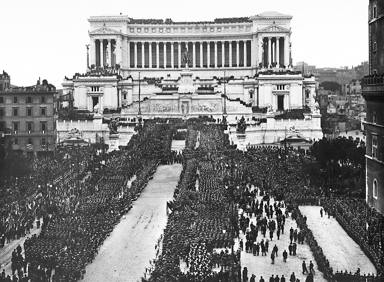 Fascist Celebration Commemorating the Unknown Soldier at the Altare ...