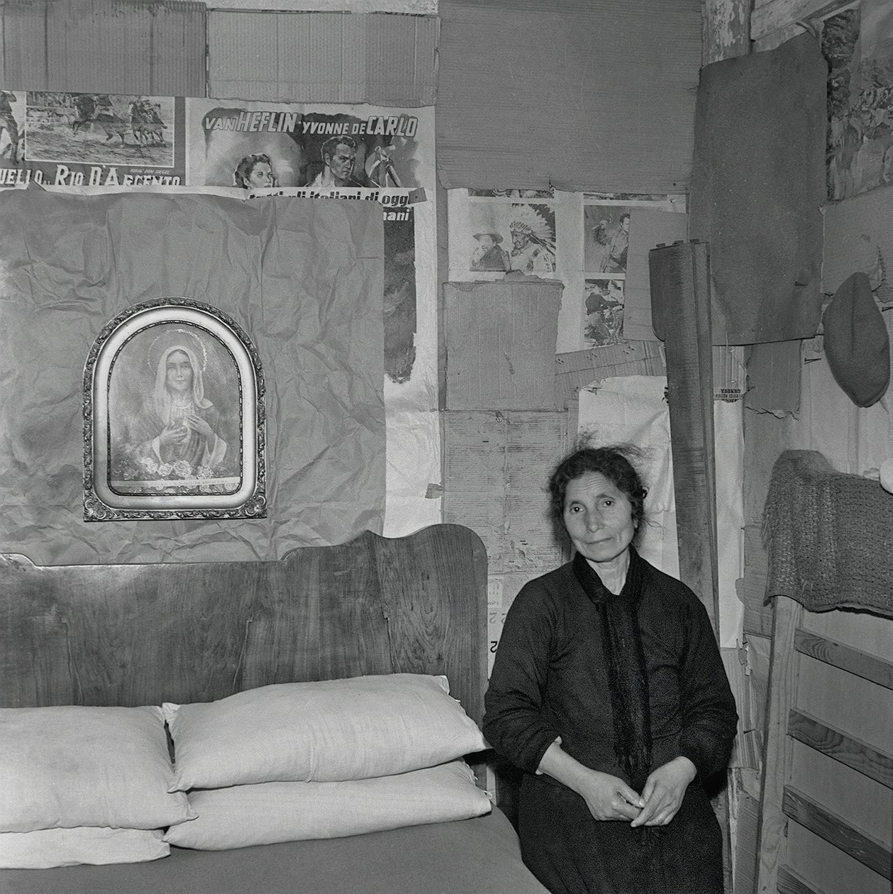 Bedroom by Ando Gilardi