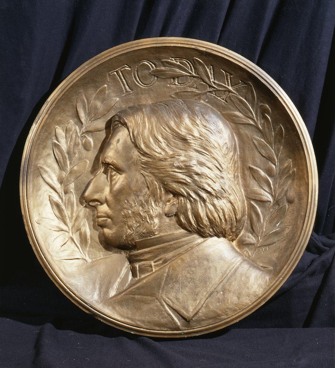 Medallion portrait of John Ruskin by Andrea Carlo Lucchesi