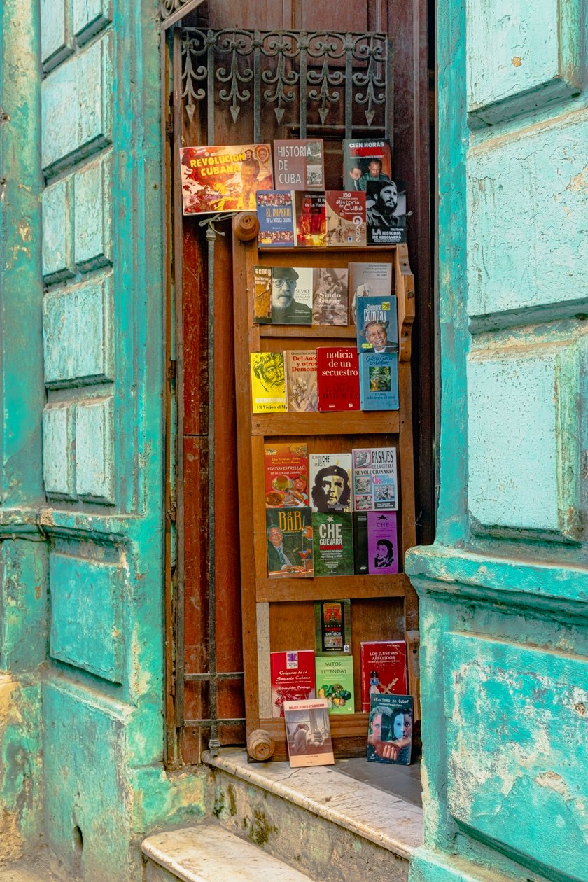 Calle Cuba, 2019 by Antonio Schubert