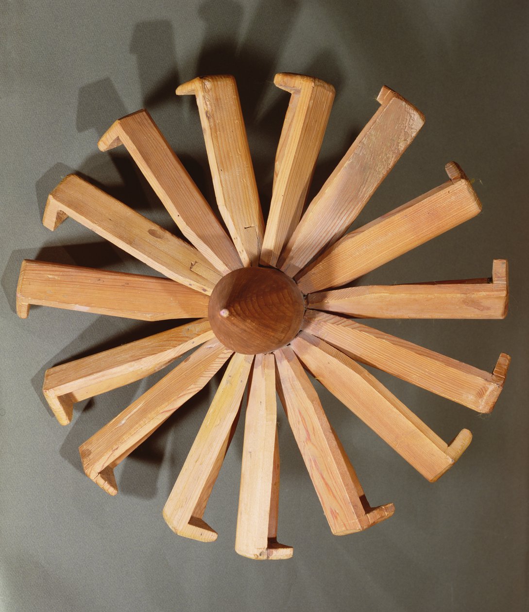 Arabic Spinning Wheel by Arabic School