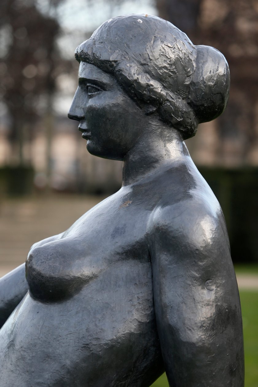 Jardin des Tuileries, Reclining Young Girl, Bronze 1921 (detail), Paris, France by Aristide Maillol