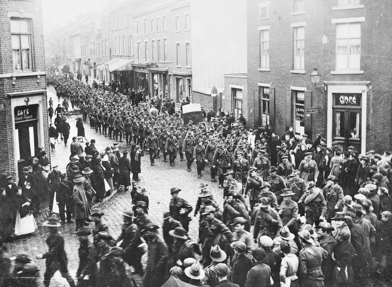 The last quota of the 1st Division Artillery, AIF, leaving the town to entrain at Charleroi to begin their journey home, Chatelineau, Belgium, 26 November 1919 by Australian Photographer