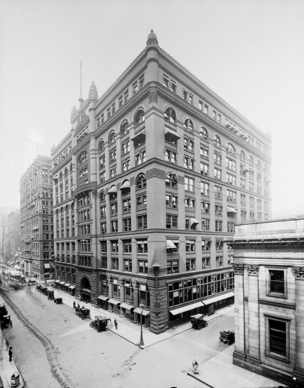 Rookery Building, Chicago, Illinois, USA, c.1905 (b/w photo) by Barnes and Crosby
