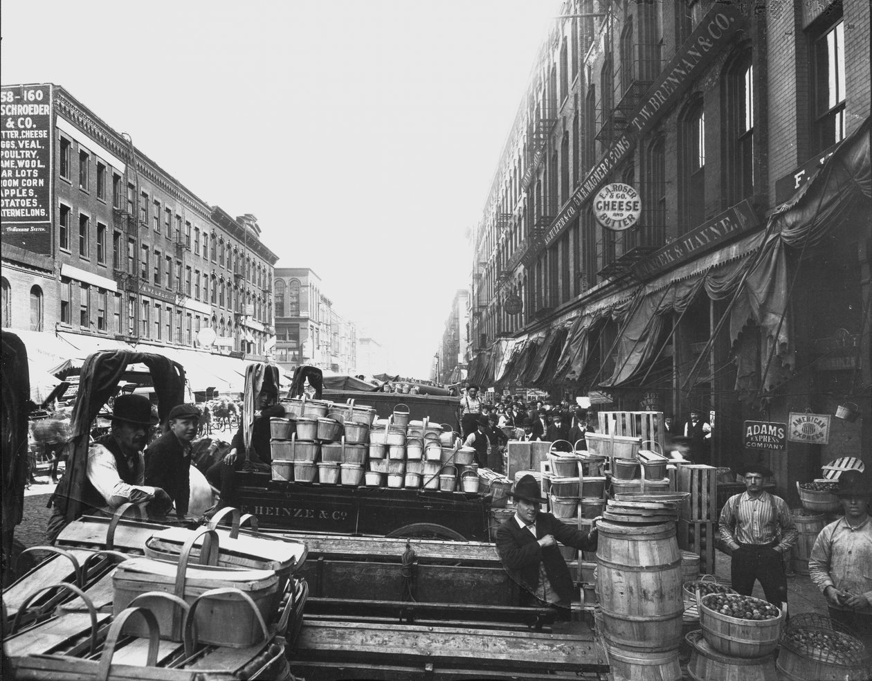 South Water Street Market, Chicago, Illinois, USA (c.1905) by Barnes and Crosby