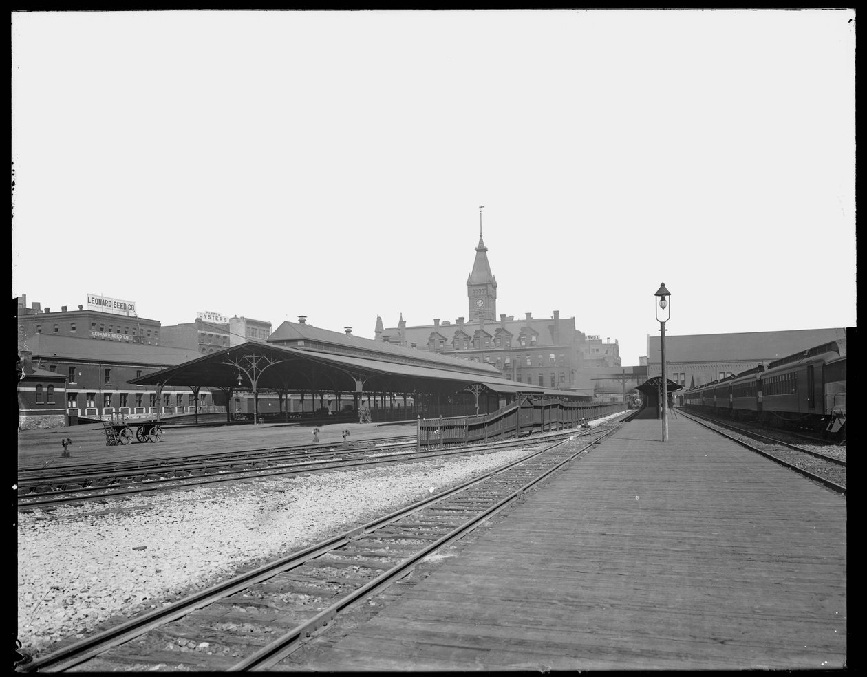 Wells Street Station, Chicago, Illinois, USA, c.1905 by Barnes and Crosby