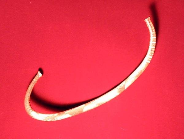 Neck ring found at Ickleton, Cambridgeshire by Bronze Age