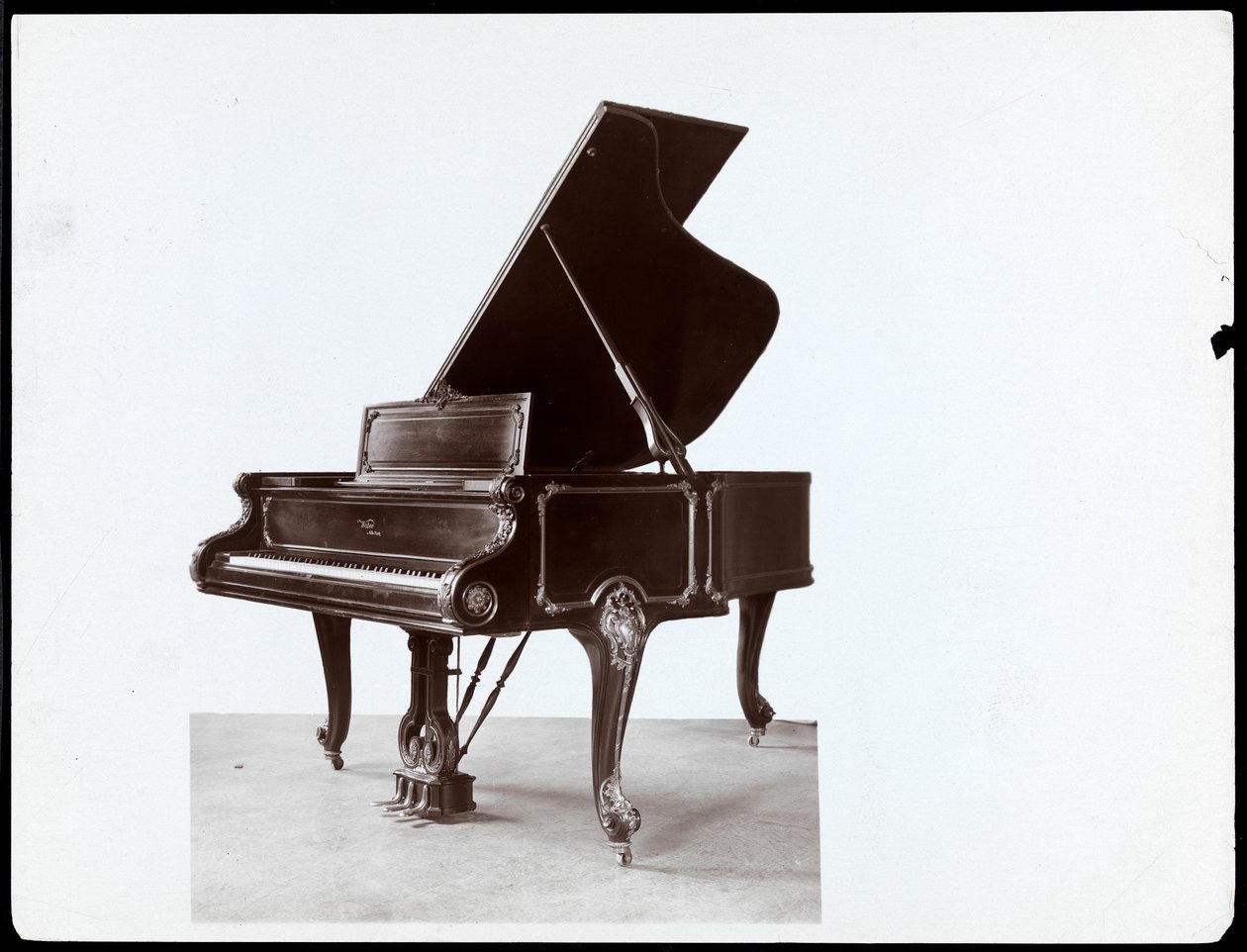 A Piano by Weber und Co., New York, Between 1900-20 by Byron Company