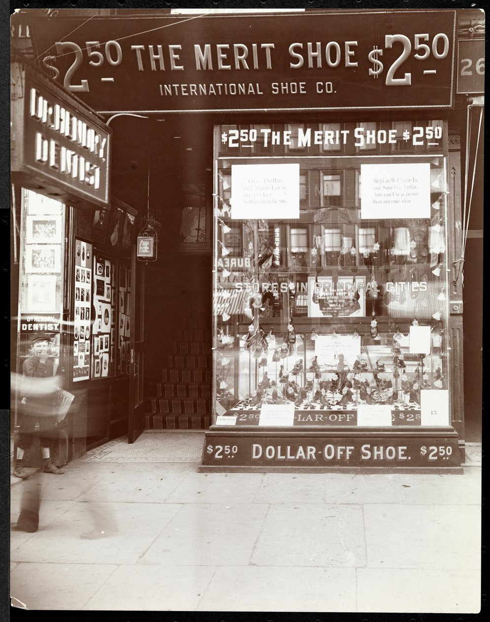 A storefront of the International Shoe Co., New York, 1905 by Byron Company