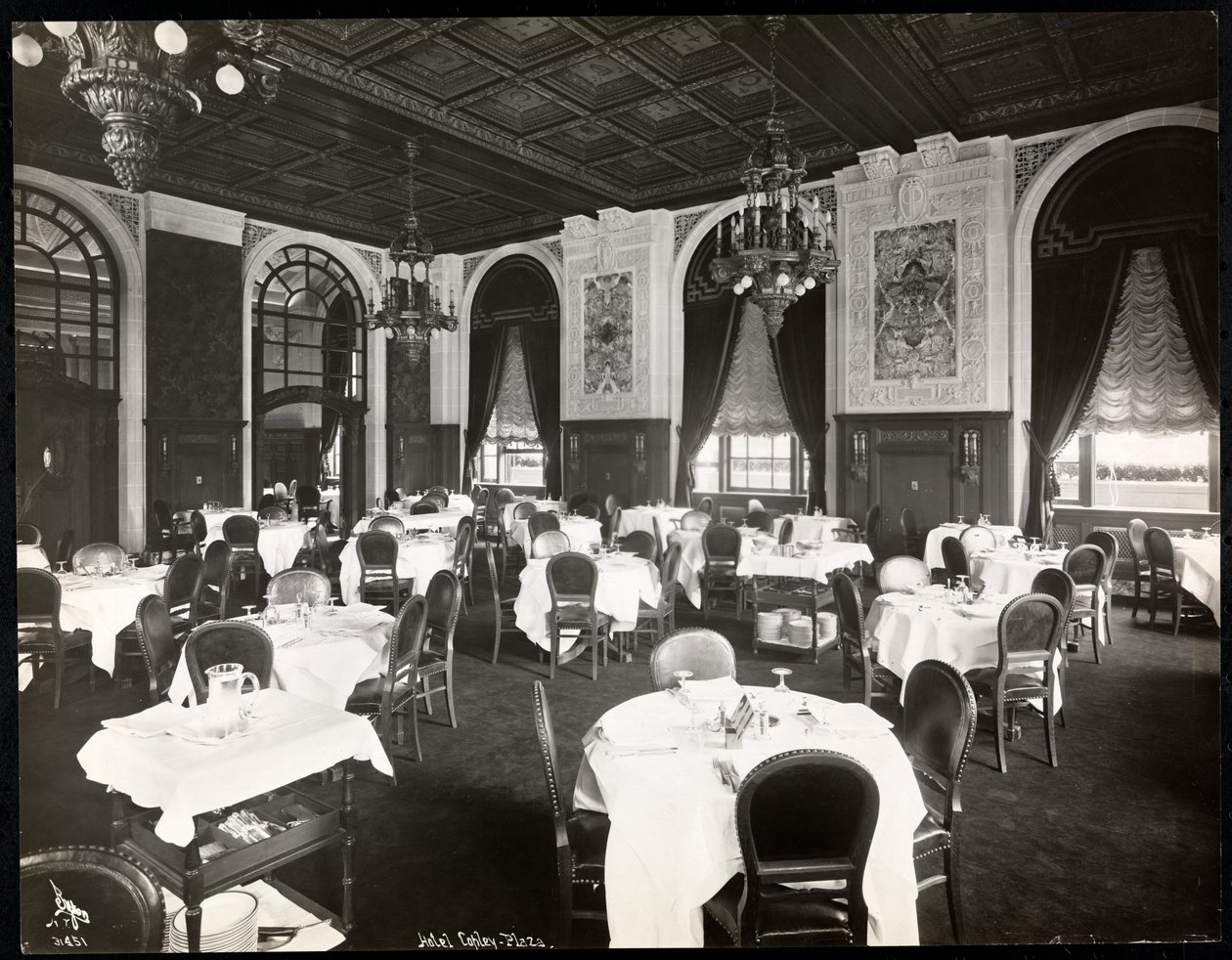 Dining room at the Copley Plaza hotel, Boston, 1912 or 1913 by Byron Company