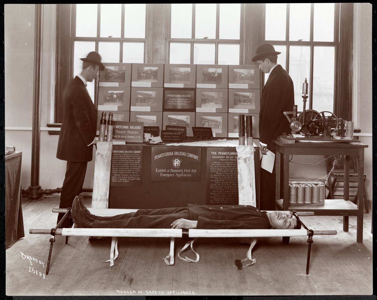 Exhibit of First Aid Equipment by the Pennsylvania Railroad Co. at the Museum of Safety Appliances of the American Institute of Social Service, New York by Byron Company