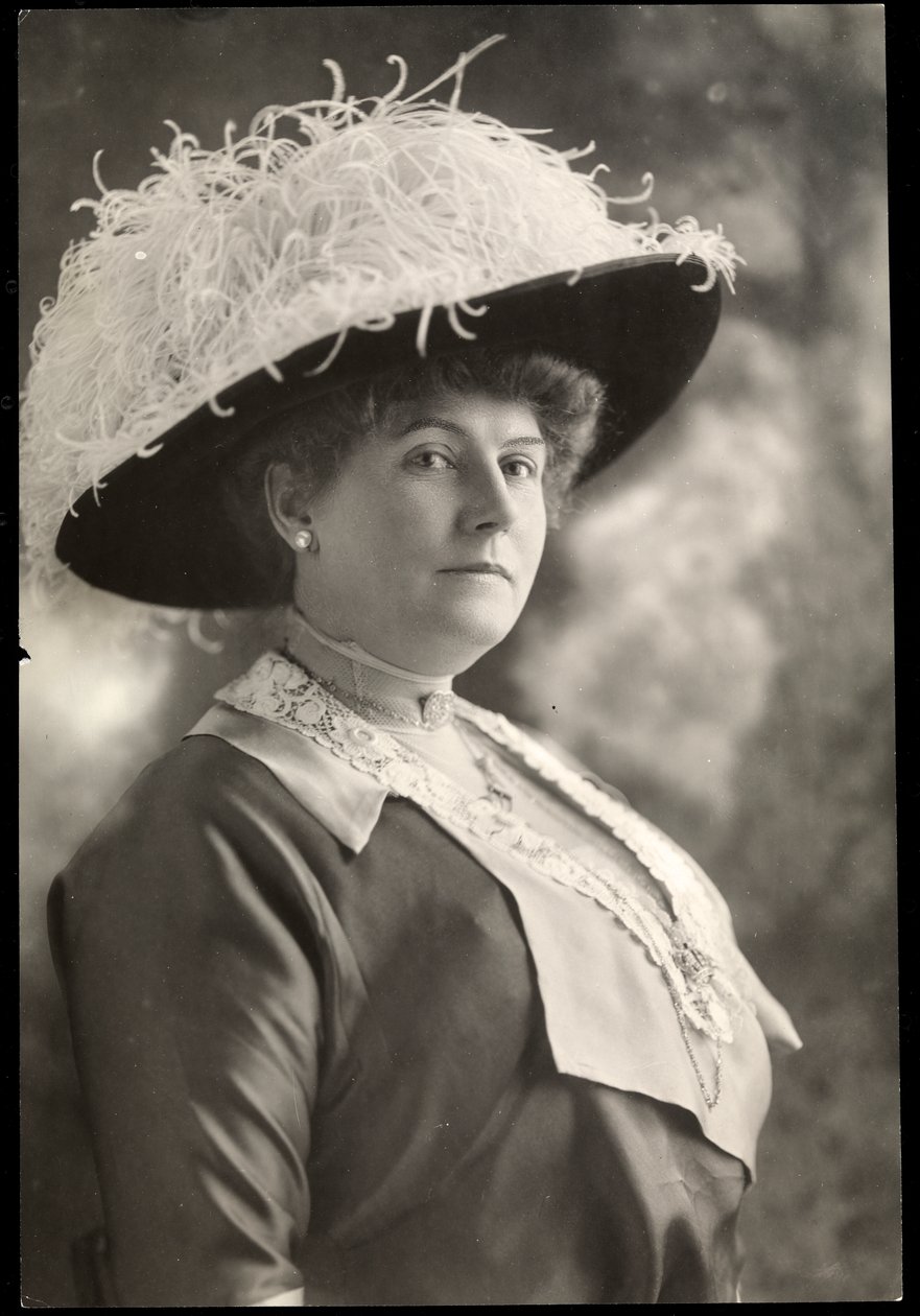 Portrait of Miss Gresham by Byron Company