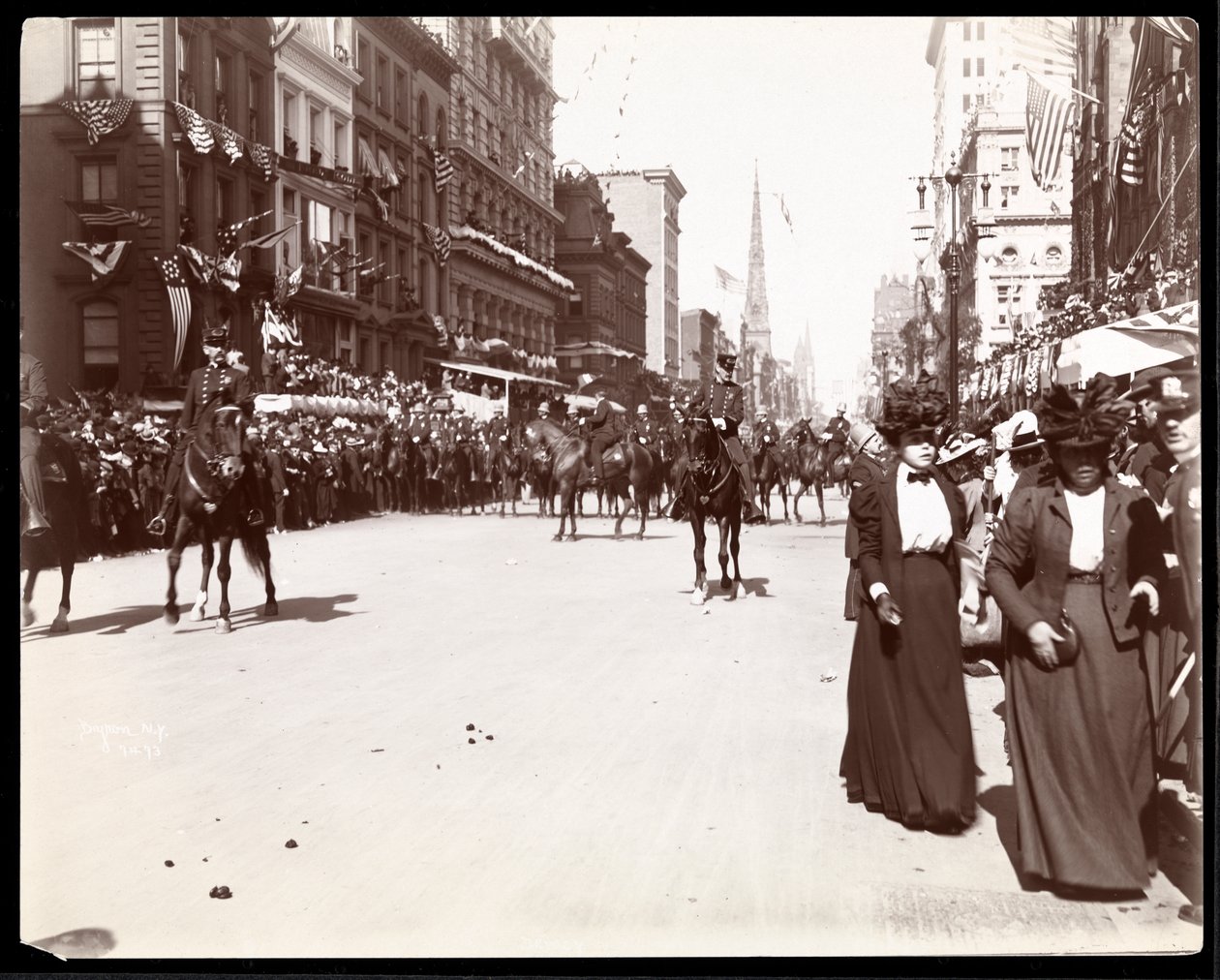 View of a Mounted Military Group in the Dewey Parade on Fifth Avenue, New York, 1899 by Byron Company