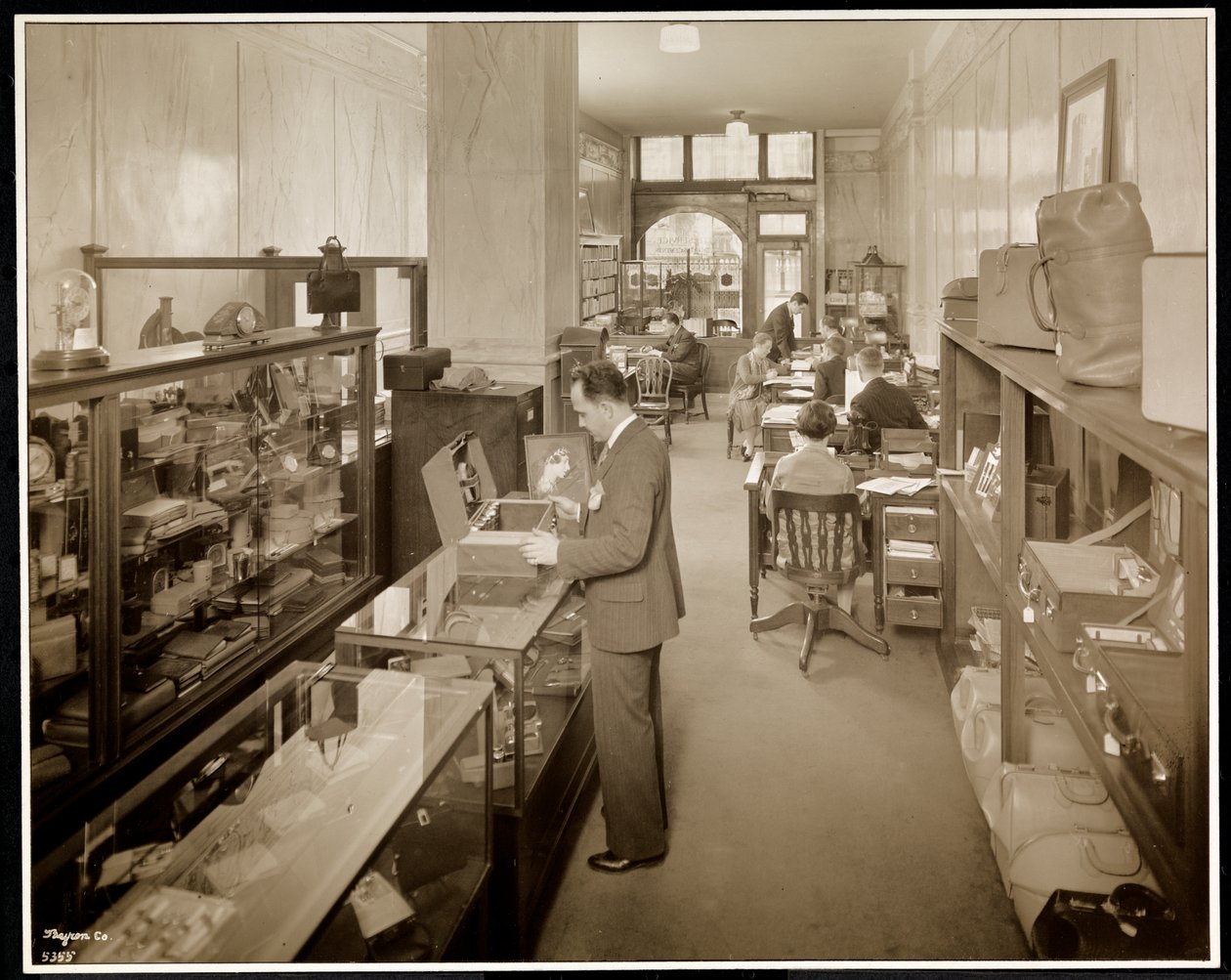 En Route Service, Inc., at the Savoy Plaza Hotel, 59th Street and 5th Avenue, New York, 1928 by Byron Company