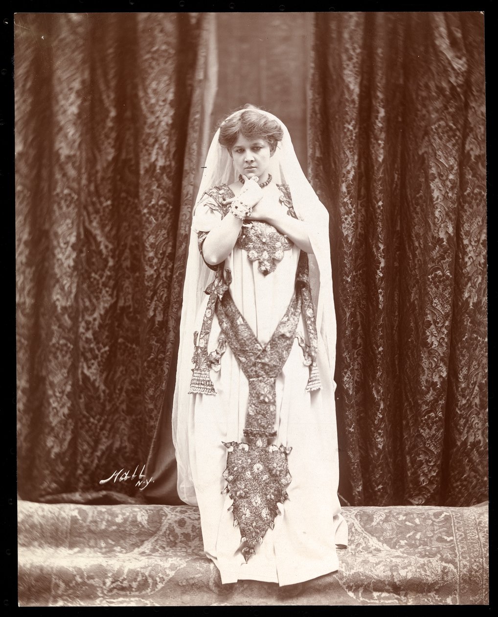 Eva Fay at Hammerstein