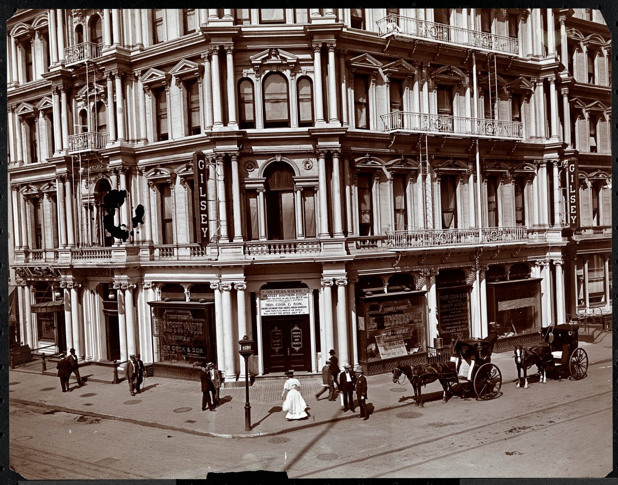 Gilsey House, Broadway and 29th Street, New York, c.1905 by Byron Company