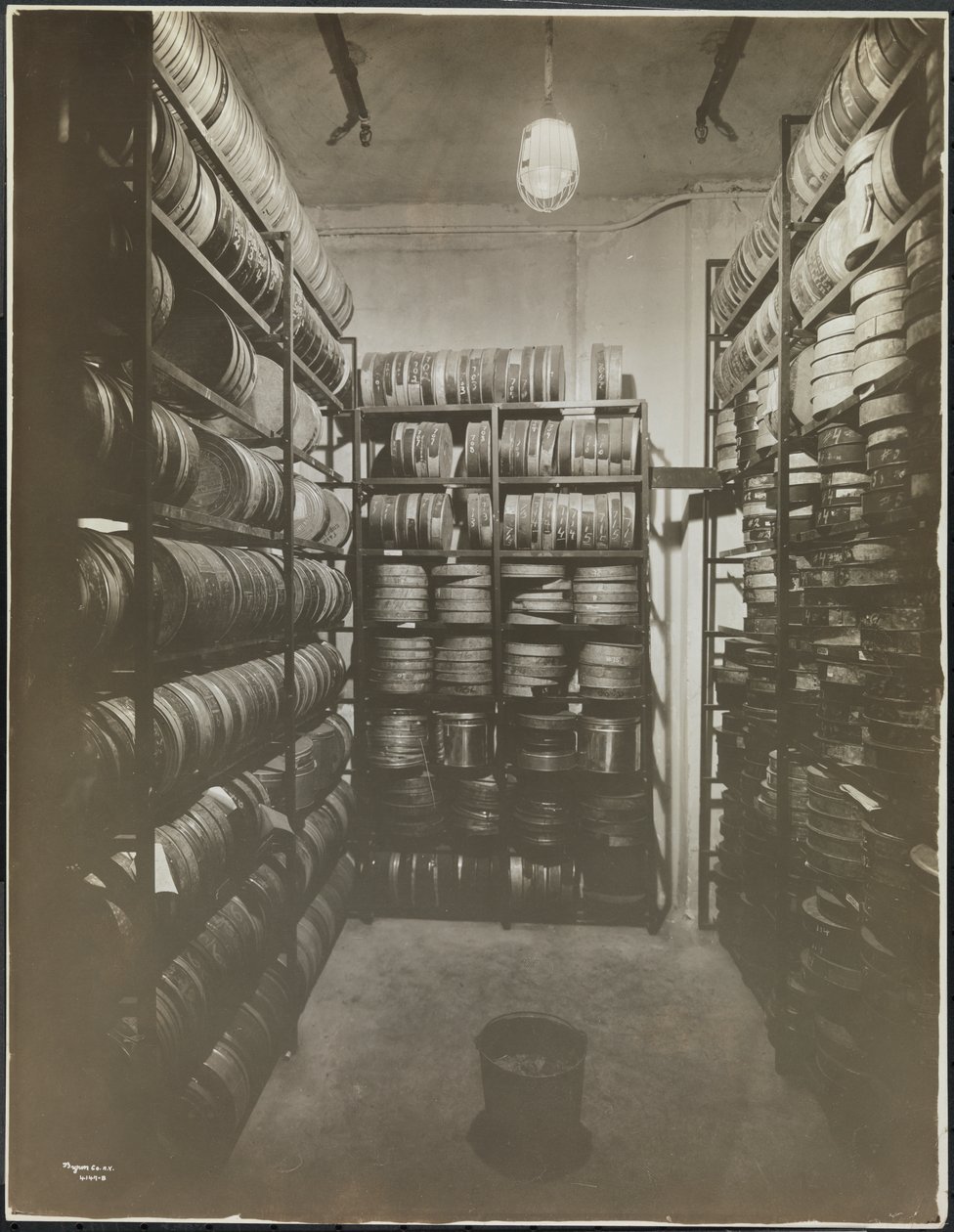 Mutual Film Co., 1600 Broadway, New York, 1918 by Byron Company