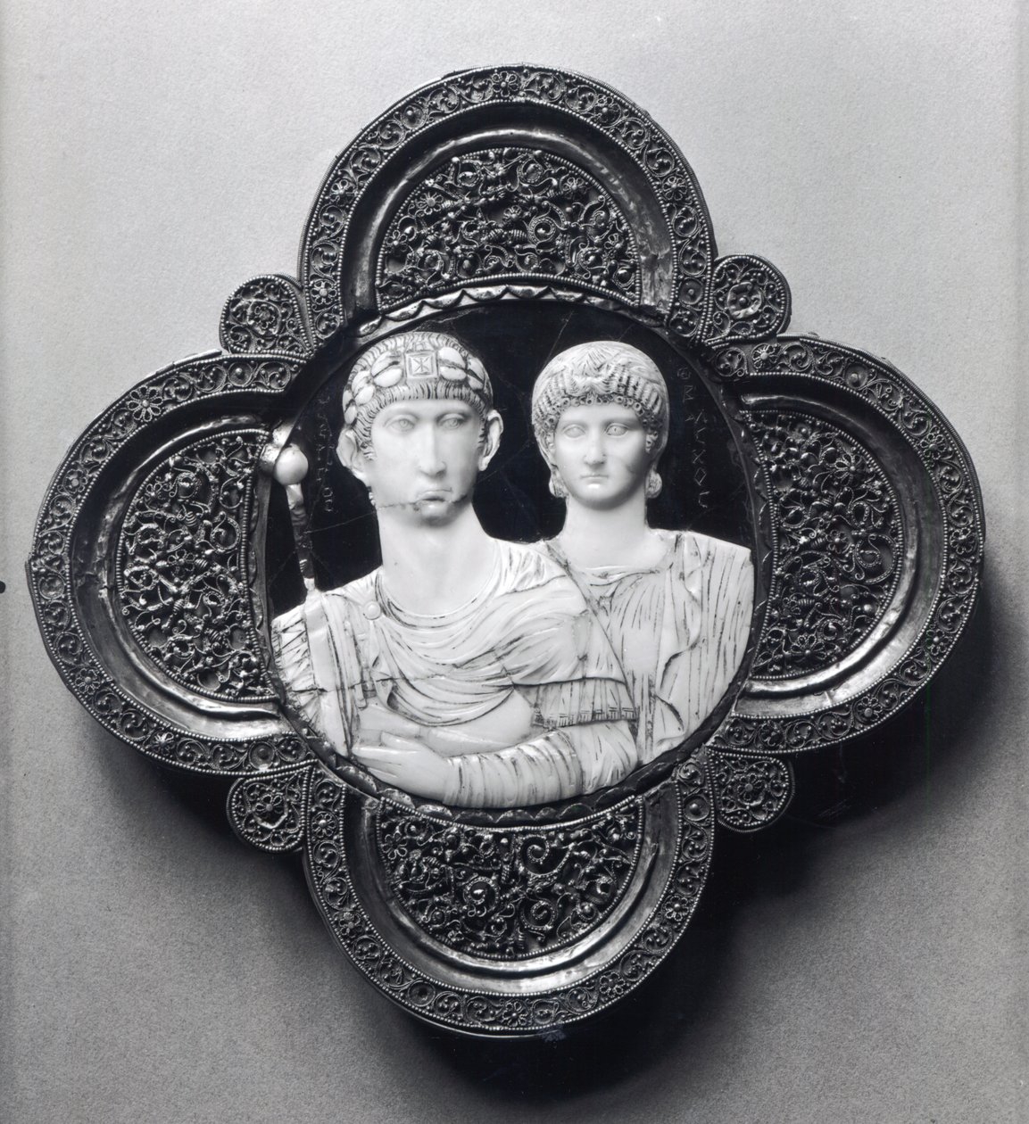 Cameo depicting Emperor Honorius and his wife, Maria by Byzantine