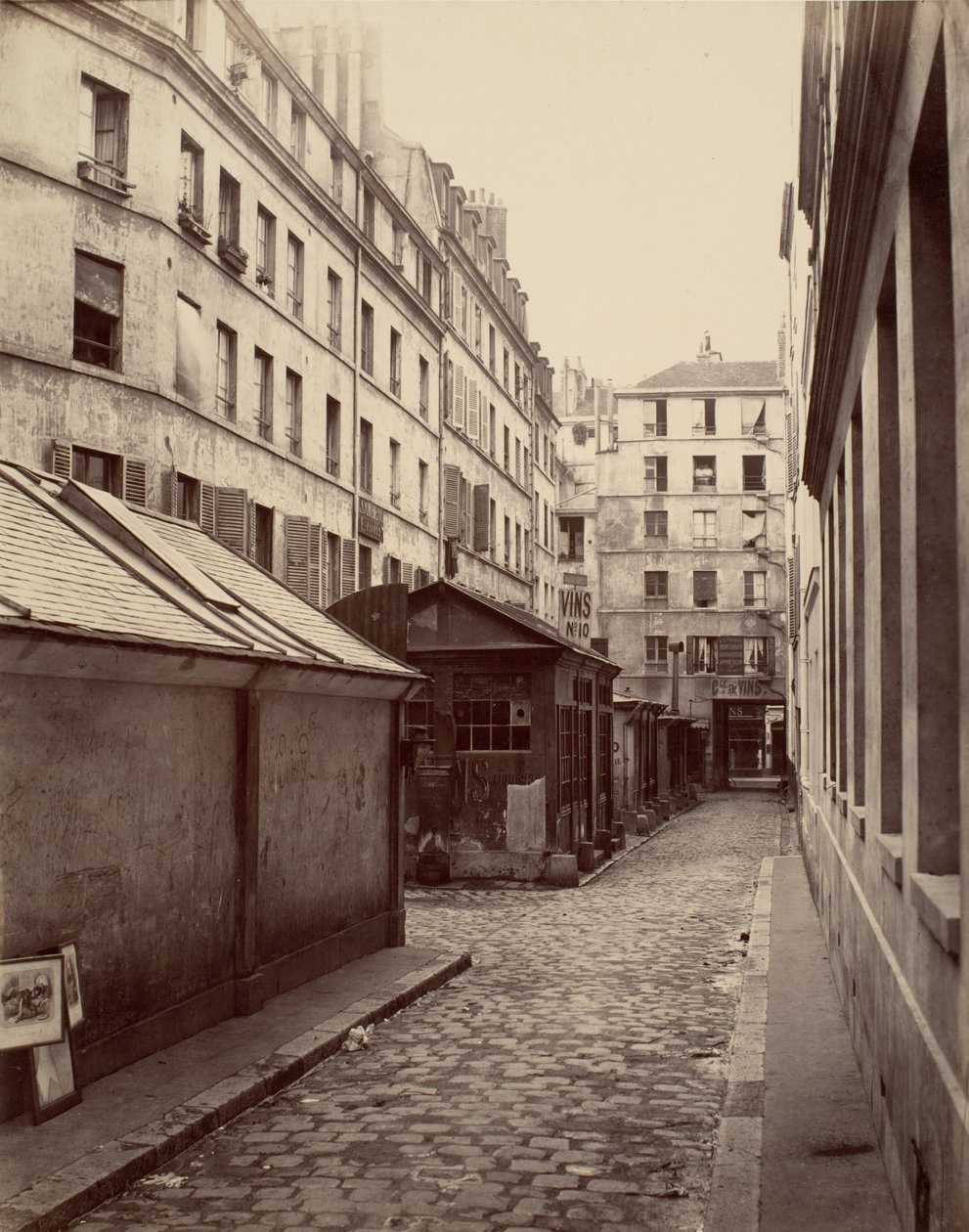 Passage des Deux-Soeurs de la rue Lafayette by Charles Marville