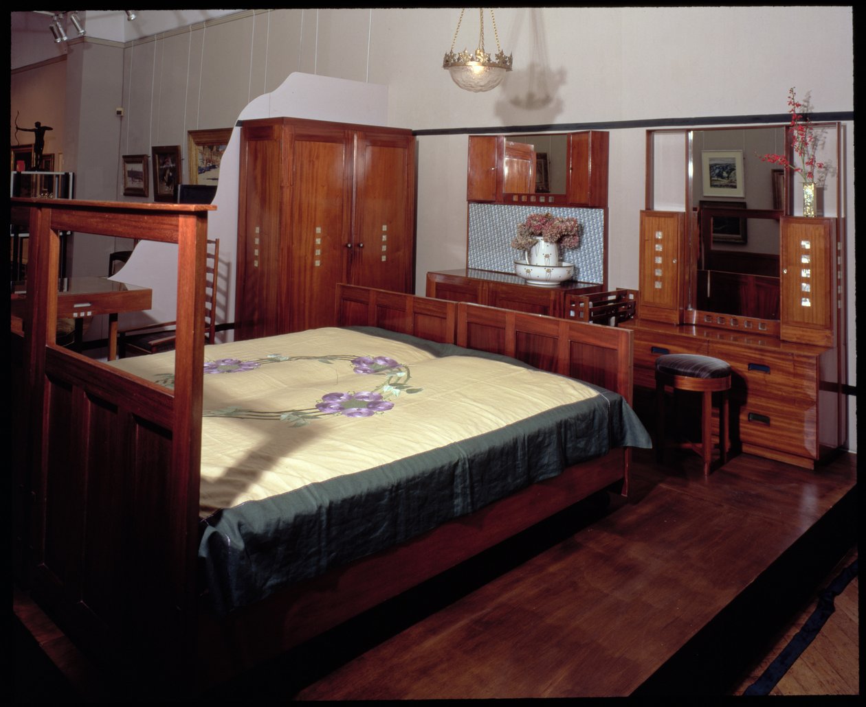 Bedroom Suite for the Guest Bedroom at 78 Derngate, Northampton, Manufactured by W. J. Bassett-Lowke by Charles Rennie Mackintosh