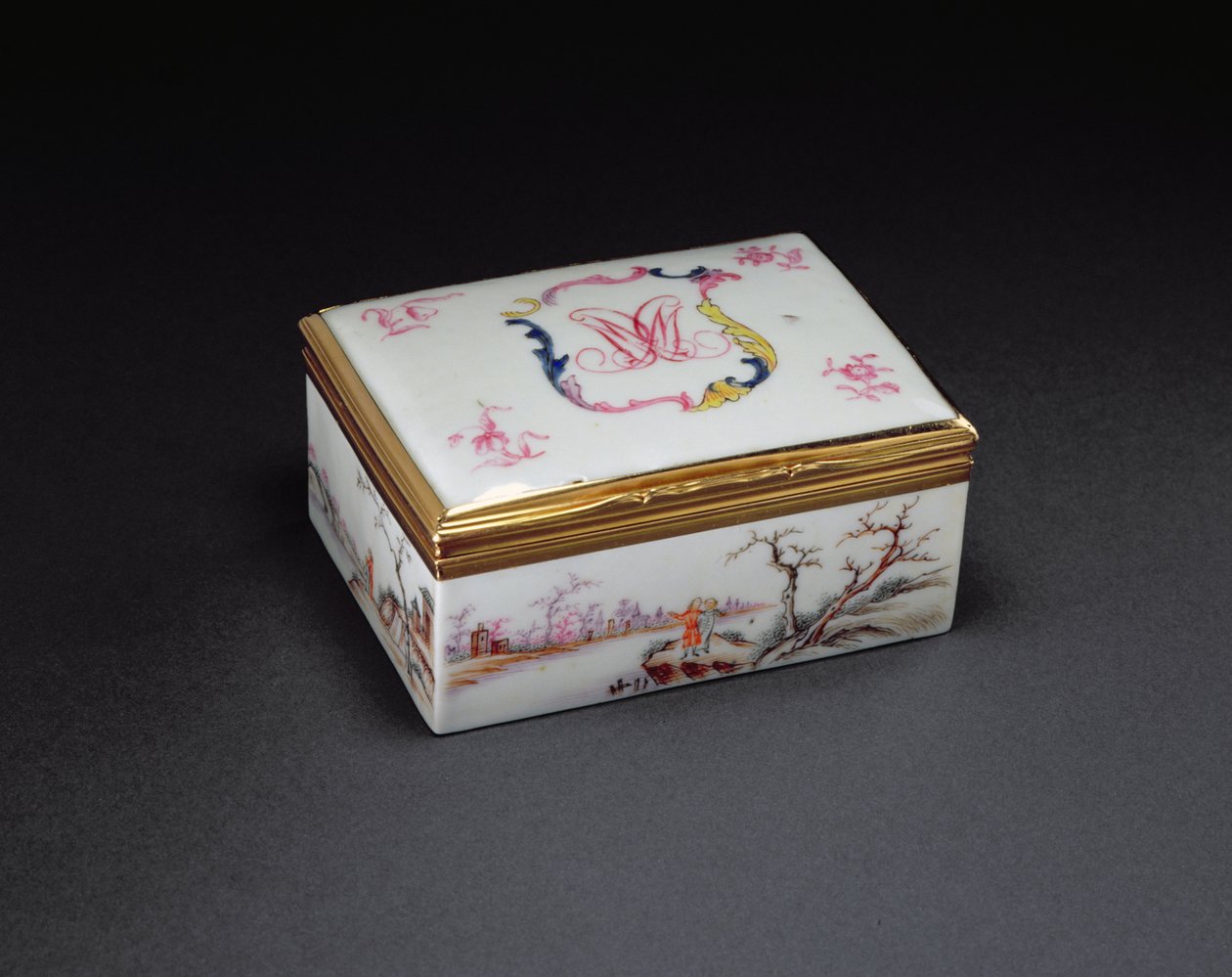 A Monogrammed Snuff Box, Qianlong Period (1736-95) c.1750 by Chinese School
