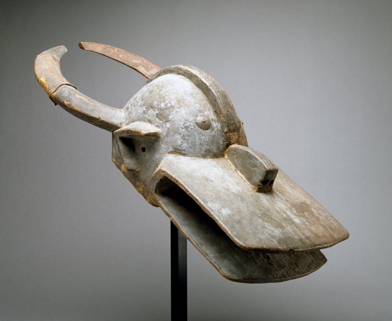 Helmet mask of a bush cow (Vara Society), Western Sudan, Sub-Saharan Africa, late 19th century by Culture Chamba