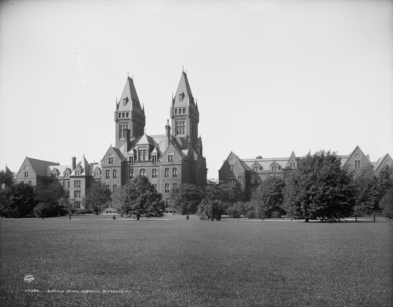 Buffalo State Hospital, Buffalo, N.Y., c.1900-10 by Detroit Publishing Co.