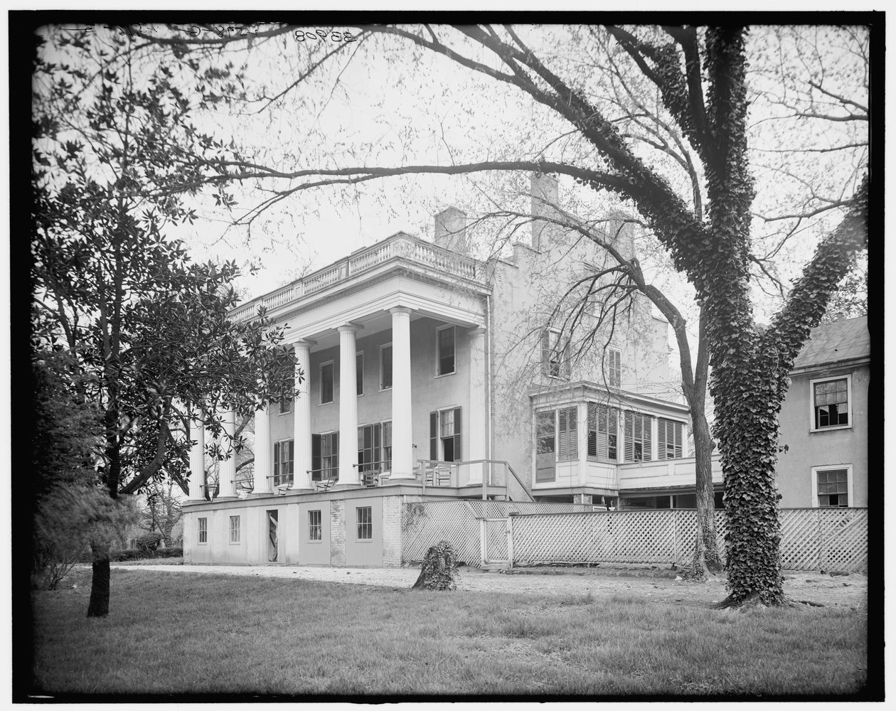 Elizabeth Van Lew mansion, Richmond, VA, before 1911 (b/w photo) by Detroit Publishing Co.