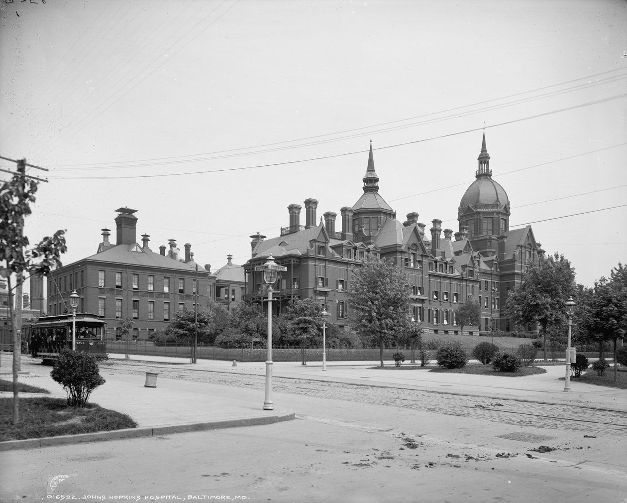 Johns Hopkins Hospital, Baltimore, Md., c.1903 by Detroit Publishing Co.