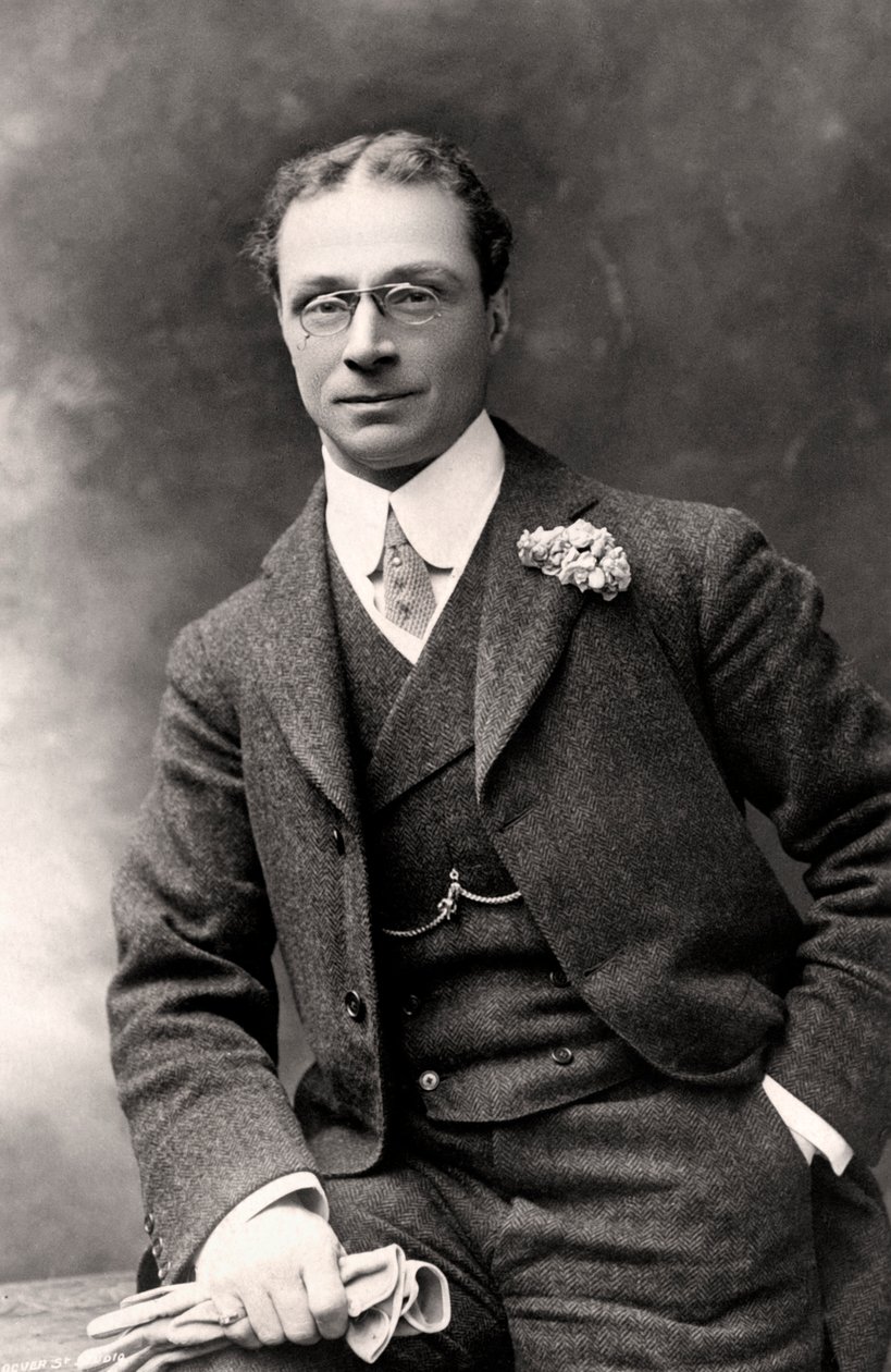Huntley Wright, English actor, early 20th century by Dover Street Studios