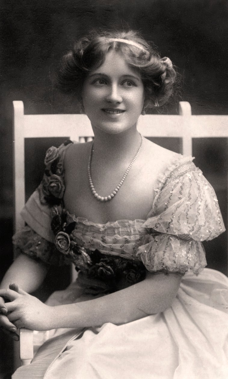 Nina Sevening, British actress, early 20th century by Dover Street Studios