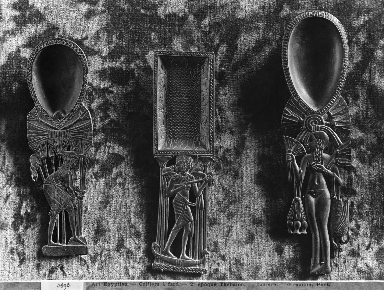 Spoons for make-up, New Kingdom by Egyptian 18th Dynasty