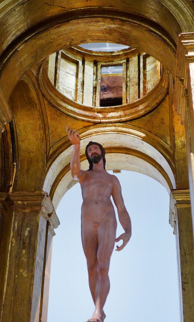 Christ Risen and His Tent, Polychrome Wood and Golden Wood (c. 1595-1598) by Dominicos Theotokopoulos dit Le Greco (Domenico Theotocopuli El Greco 1541-1614), Fundacion Casa Ducal de Medinaceli, Toledo by El Greco