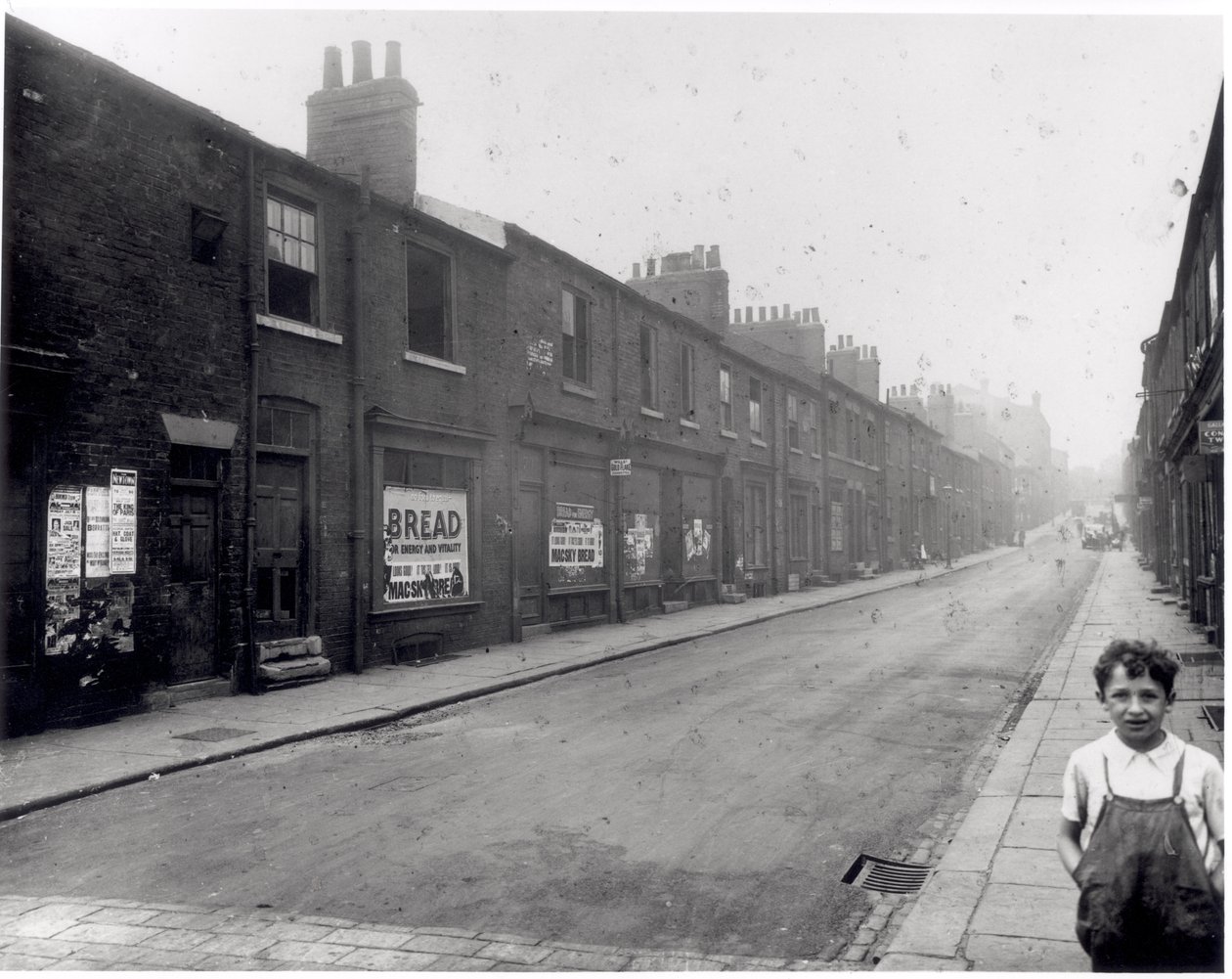 Byron Street, Leylands, Leeds, 14th August 1935 by English Photographer