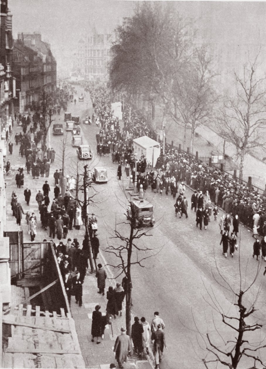 Crowds Waiting for Access to Westminster Hall, During the Lying in State of George V, 1936 by English Photographer